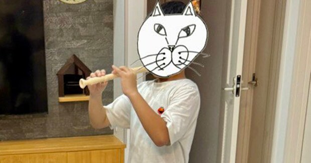 小3息子がリコーダーの練習を始めた、次の瞬間……「童話の世界すぎる」 “衝撃の光景”が120万表示 「こんな生活してみたい」