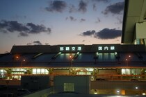 【女性に聞いた】買ってきてほしい「JAL PLAZA 那覇空港」のご当地土産ランキング！　2位は「パインアップル蒟蒻ゼリー（JAおきなわ）」、1位は？