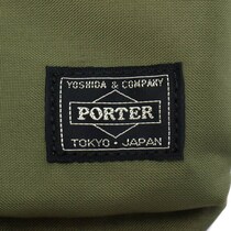 ポーターの“大きめサコッシュ”が便利　「何の服にも合います」「iPad pro 11をスリーブに入れてジャストサイズ」