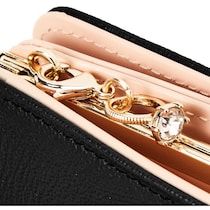 「長財布を卒業できる」JILL STUART（ジルスチュアート）の“がま口財布”が大好評！　「見た目以上の収納力」「プチストレスから解放」