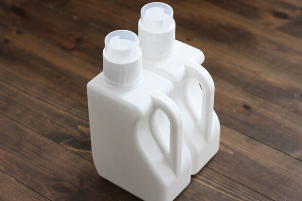 【40代が選ぶ】最強の「洗濯用洗剤」ランキング! 2位は「アタック 抗菌EX」と「アリエール 除菌プラス」、1位は?