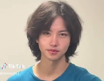 『鬼滅の刃』冨岡義勇のコスプレをすると…… 　見事な大変身に「顔がアニメ」「イベントで見たら二度見する」【海外】