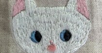 初めて刺しゅうした猫→6カ月後……　失敗を重ねてたどり着いた“現在の作品”に驚がく「えええ！」「こんな短期間で」