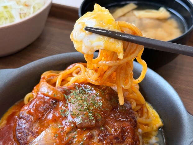 松屋の新作は「麺」!?　ご当地コラボ「西条てっぱんナポリタンハンバーグ」限定発売、開発の裏側を聞いた