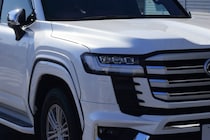 【女性が選ぶ】おしゃれだと思う「トヨタのSUV」ランキング！　2位は「ハリアー」、1位は？【9月27日は女性ドライバーの日！】