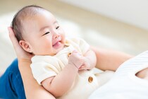 「赤ちゃんの名前」ランキングTOP30！　男の子の第1位は「悠斗」【2025年最新調査結果】