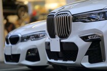 【主婦に聞いた】「憧れる外国車ブランド・メーカー」人気ランキングTOP28！　第1位は「BMW」【2025年最新調査結果】