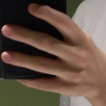 ユニクロの服で映画に行ったら…… 「気まずっ！」まさかの格好が2000万表示「わかるw」「上司の仕事着これだった」