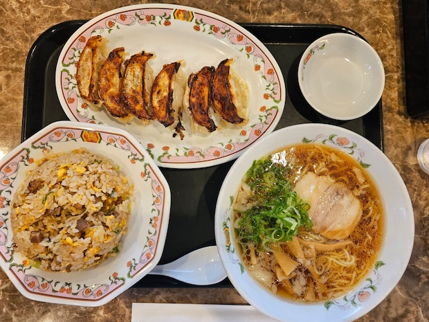 【男性に聞いた】近所に欲しい「中華・ラーメンチェーン」ランキング！　2位は「リンガーハット」、1位は？