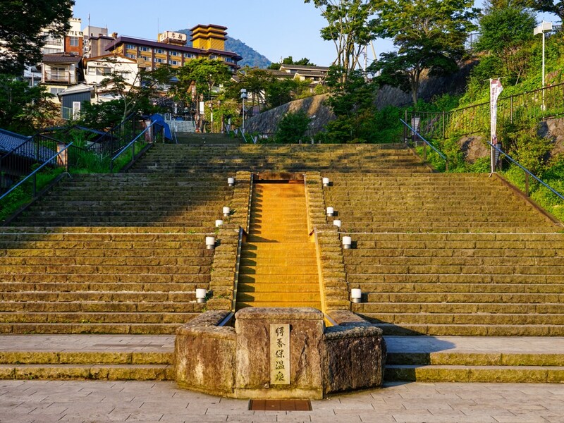 【50～60代の女性が選ぶ】泊まってみたい「伊香保温泉の宿」人気ランキング！　2位は「大江戸温泉物語 Premium 伊香保」、1位は？