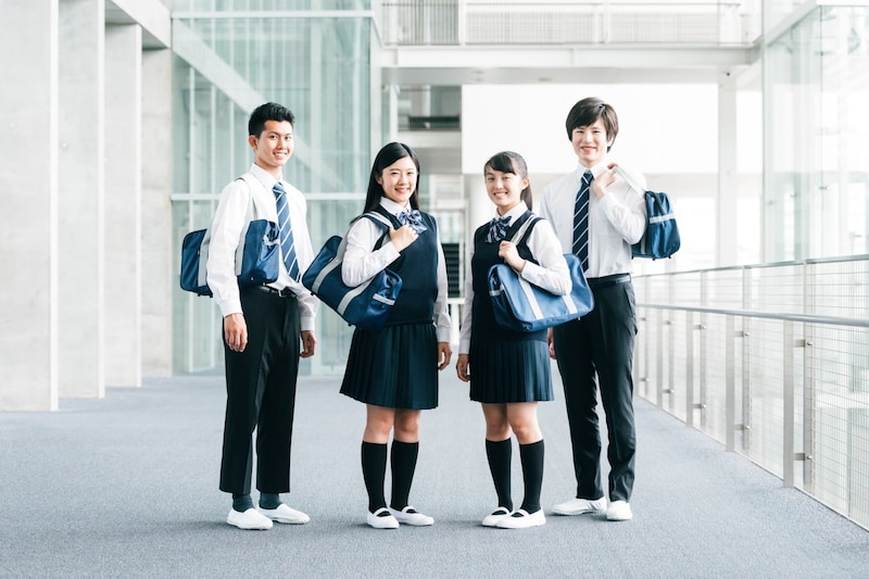 【地元の40代に聞いた】子どもを入学させたい「兵庫県の私立高校」ランキング! 2位は「関西学院高等部」、1位は?