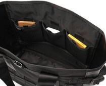 「6年愛用して再購入」　PORTER（ポーター）の“タフなトートバッグ”に絶賛の声　「ポケット多くて、容量デカくて、丈夫」「さすが吉田カバンです」