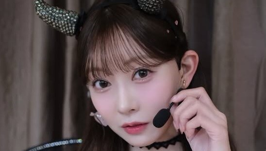 「有益すぎ」渡辺美優紀、ファンから“唇メイク”の質問に“660円の愛用コスメ”明かす　アイドル時代からの愛用コスメも紹介「ほんとにおすすめ」