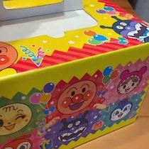 不二家のアンパンマンケーキ→開けたら……　大人もうれしい中身に「27歳なのにとても欲しい」「33だけど買おうかな」