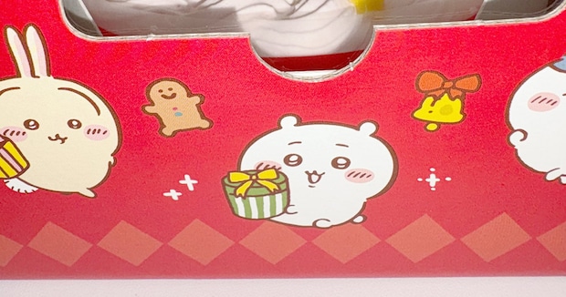 「ちいかわ」のケーキを購入→“箱の小窓”をのぞいたら……「かわいいいいい」　たまらない光景に「最高」「これやってみるー！」