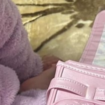 娘が一目ぼれしたランドセルが到着→箱を開けたら……　「大人の私でも心持ってかれます」「これ背負いたかった」