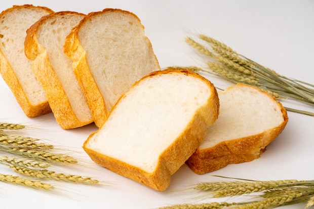 【主婦が選ぶ】焼いただけでうまい「食パン」ランキング！　2位は「ロイヤルブレッド（山崎製パン）」、1位は？