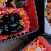 夫に「おせち作って」とお願いしたら→3日間キッチンにこもりきりで……　まさかの力作に「最高かよ」「ウチの旦那と交換して！」