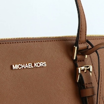 「娘の入学祝いで購入」マイケルコースの“ちょうどいいトート”が大好評！　「オールシーズン使える」「思ったより中に物が入ります」