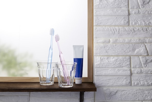 【60代に聞いた】リピートしたことがある「歯みがき粉ブランド」ランキング！　2位は「GUM（サンスター）」、1位は？