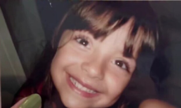 18年前の妹の写真、娘の顔と見比べてみると……「えっ、同一人物じゃん」　衝撃の光景に「自分の妹を産んだレベル」【海外】