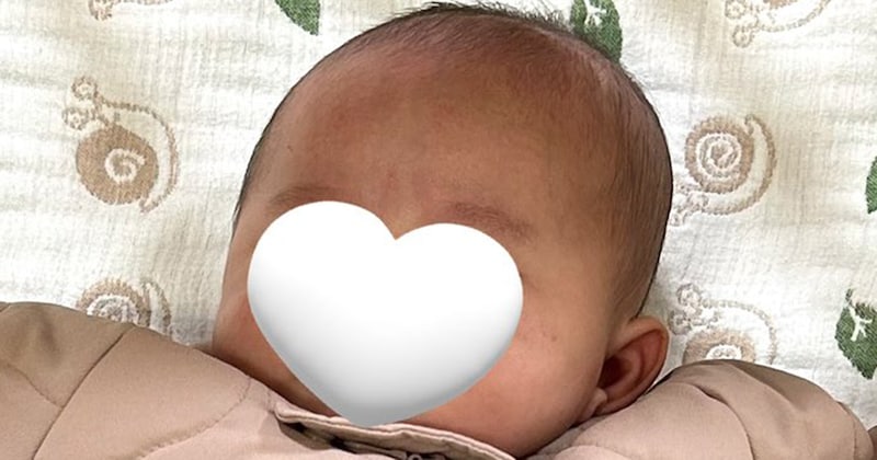 生後3カ月赤ちゃんのママ「お迎え行くときコレ」 思わず二度見の“衝撃的な姿”に「ラピュタのロボットかな?w」