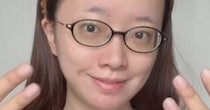 すっぴん眼鏡の女性が、本気でメイクをすると……「え、めちゃくちゃかわいい」　驚きのビフォーアフターが160万超再生【海外】