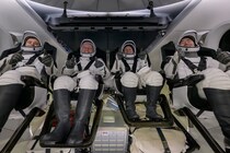 日本の宇宙飛行士「地球を撮影したよ！」→“想像を絶する光景”に「こんなの見たことないw」と16万件の反応 「人類補完計画始まった？」