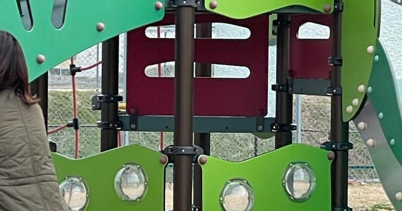 4歳息子、年上のお姉さんに「鬼ごっこしよ」と誘った結果……　母の胸打つ光景に「なんて愛らしい姿………ww」「超エライ！！」