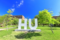 「大変だが、とても楽しい」　“評価の高い地方国立大学”に学生の声　「友達との仲が深まる」「TOEICが無料で受けられる」