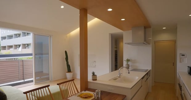 28坪・4人家族でもLDK18帖！　“効率的な動線”と“無駄のない間取り”で「広い平屋」を実現したルームツアーが参考になる