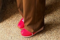 娘にフリースを買うも「着てくれない！」→42歳母が着たら……　まさかのコーデに「めっちゃおしゃれ」「同じの欲しい」