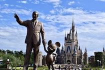 ディズニーの“条件付きパレード”終了決定→終了日発表も「本当の最後日がわからない…」 異例の事態にファン悲鳴「二度と見れないかも」「ヲタク泣かせすぎる」