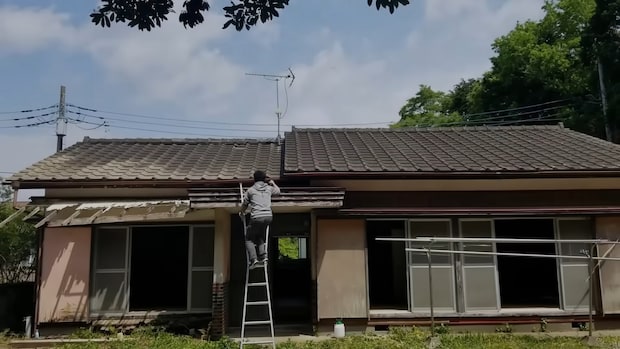 妻と暮らすため購入したズタボロ平屋→夫が休日、大規模リノベし続けて……「本当に尊敬」「美しい」感動の完成形に反響