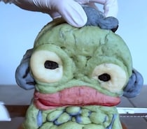 お顔がデコボコの“サンリオキャラのパン”→切ったら……　予想外の中身が680万再生「最初終わったなと思った」「ニヤニヤみてしまいました」