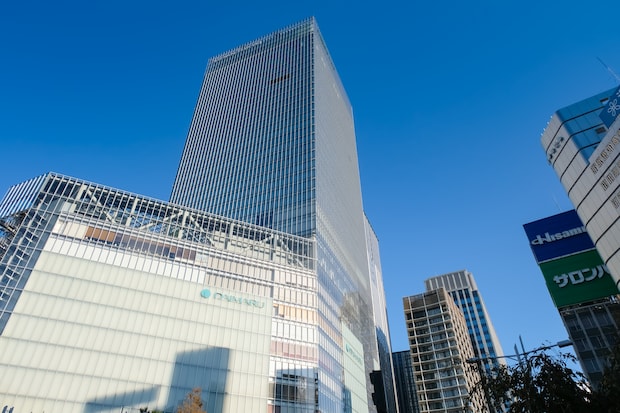 「思ってた数倍美味しかった」東京駅で人気の“食感が違う”定番お土産が大好評! 「食感サイコー!」「関東行く人にお金渡すから買ってきて!って言うレベル」