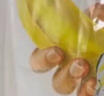 メルカリで買った絵本、最後のページが破れていて悲しんでいたら……　ママ感動の光景に「素敵な旦那さん」「コレは宝物になりそう」