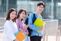 「自己表現が上手になる学校」　“学生評価の高い九州・沖縄地方の大学”ランキング上位を紹介！　「楽しいよ！学生はみんなハイな人が多い！」「留学や海外研修の機会もたくさん」