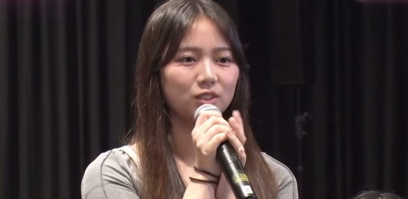 「人やば！！」“ちゃんみなプロデュース”の歌手、渋谷路上ライブで“衝撃の人だかり”　デビュー曲や未発表曲など披露