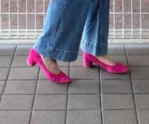 50歳ママ、ユニクロの服を着たら……　「いやいやオシャレだし可愛すぎ」驚きのコーデに「真似したい」「完璧だわ」