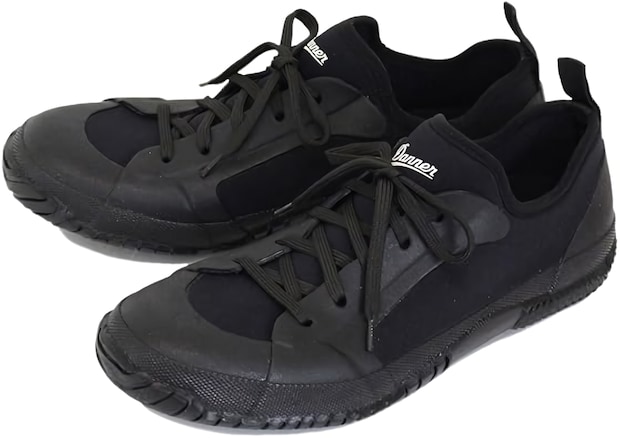 「濡れないスニーカー」 ダナーの“ラップトップ”が雨の日の正解　「高い密閉性」「汚れても丸洗い可能」