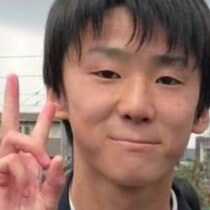 中3男子「同窓会でビックリされたい」→6年後……　「誰かわからんて」「アイドルすぎる」衝撃の姿が80万再生