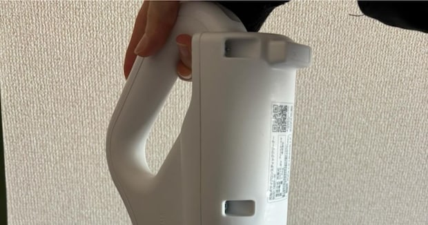 掃除中のママ「ゴミが減らないな」→手元の掃除機、ふと見ると……　まさかの光景に「ぎゃー」「最高すぎて好きっ！！」