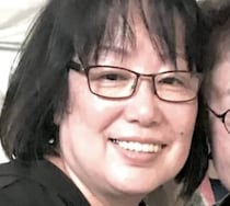 夫を亡くした妻、ダイエットを決意して8年後……　20キロ減らした“69歳の現在”に「同一人物と思えない」「ユーミンに見えました」