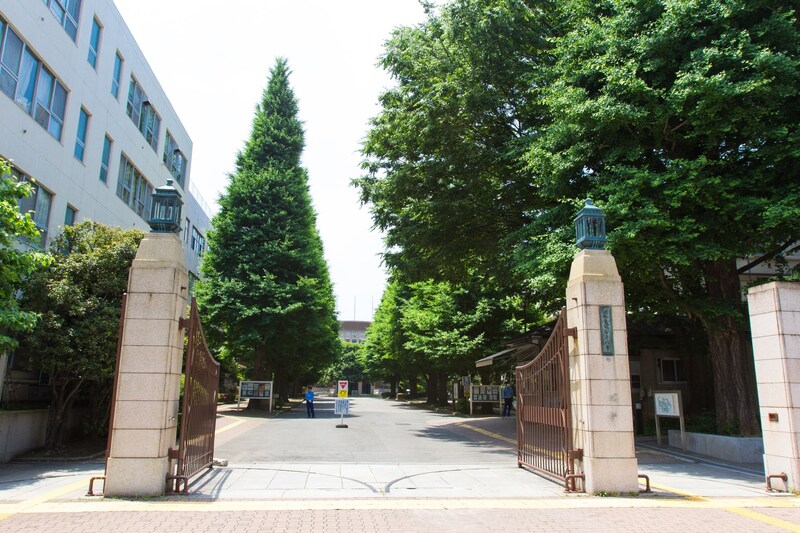 「国立大学のなかでは抜群に綺麗」　“学生評価の高い関東の国公立大学”は？　ランキング上位に「和やか賑やかとても楽しい」「少人数であることもいいところ」の声