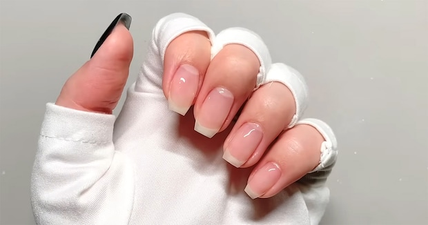 「えげつない美しさ！」ネイリストが手がけた“宝石のような輝きネイル”に「めっちゃ綺麗」「次これにします！」