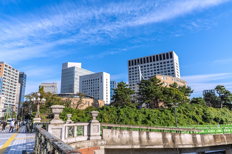 「新宿、渋谷へも10分」　“おしゃれなイメージ”の東京の私立大学って？　ランキング上位に「清潔感がかなり保たれている」「テレビ制作の授業で楽しみながら学べる」の声