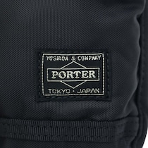 「スマホショルダーにもなる」ポーターの“ショルダーポーチ”が人気　「身軽に出かけられる」「カバンにもつけられて便利」