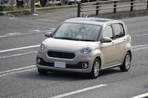 「販売台数No.1の安心感」“コンパクトカー”の人気車種ランキングを紹介　「広い室内空間にこだわり満載」「街乗りの快適さと完成度重視」