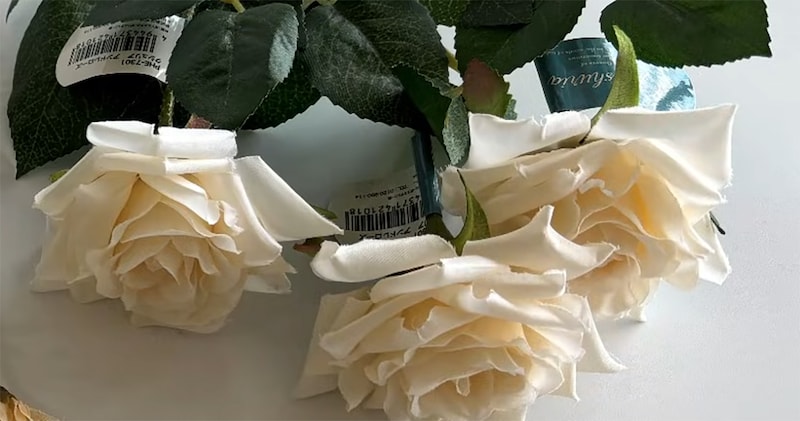 セリアの造花→プロとAIが本気でアレンジしたら……「なぜこうなる？」　まさかの完成品に驚き